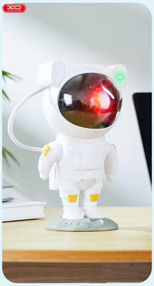 ASTRONAUT STARRY SKY PROJECTOR XO-CF1